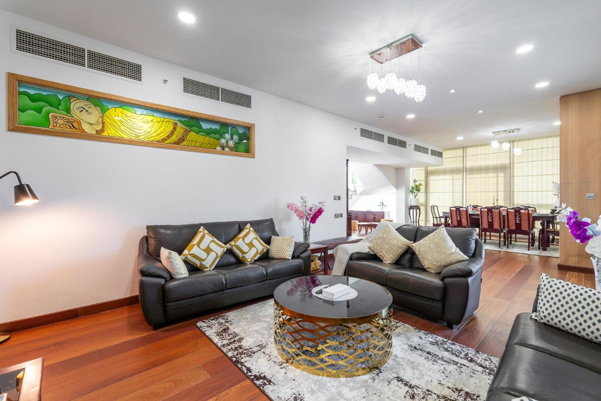 The Iconic Luxury 4Br Penthouse Near To Jumeirah Beach And Infront Of Dmcc Metro Station Dubai Exterior photo