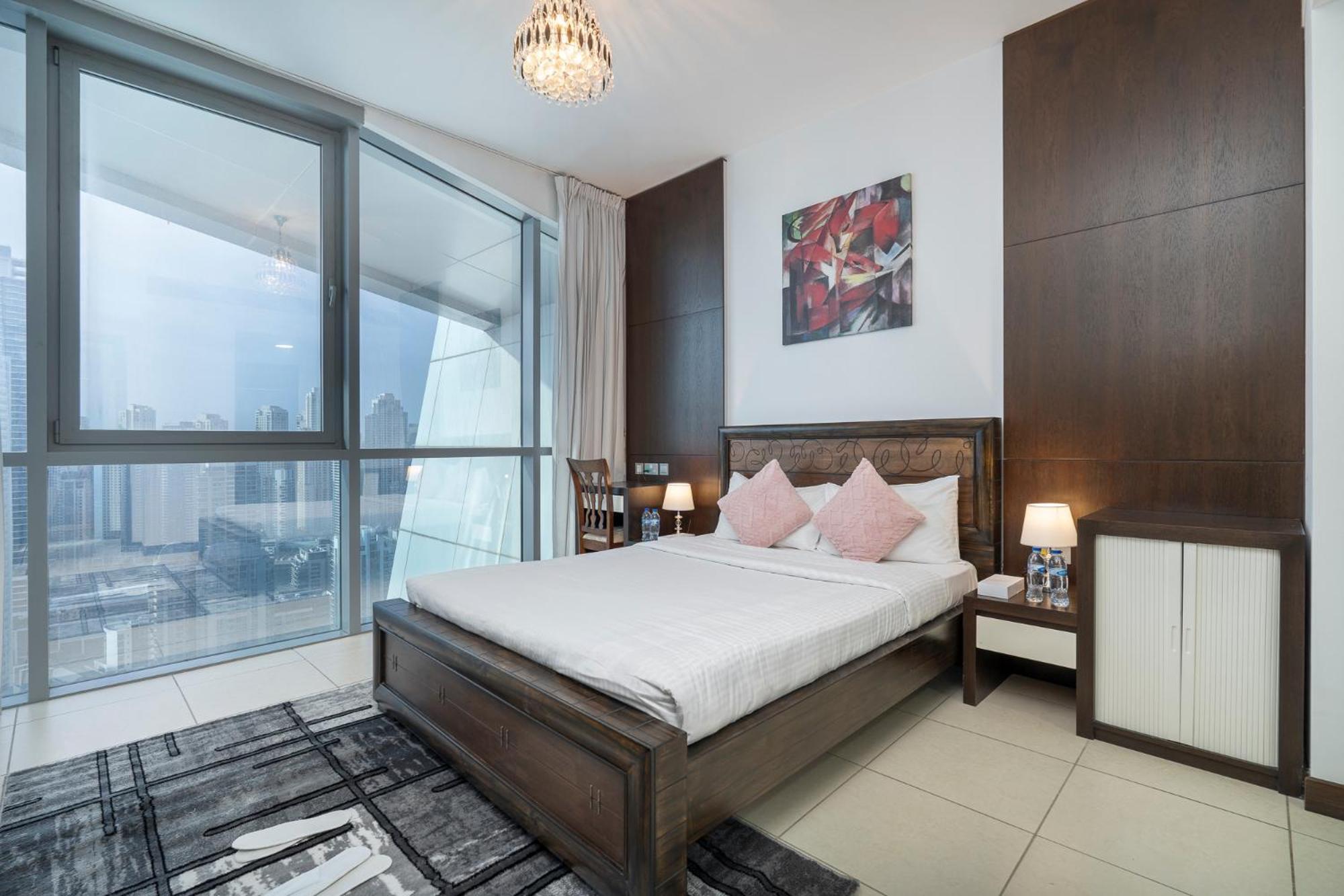 The Iconic Luxury 4Br Penthouse Near To Jumeirah Beach And Infront Of Dmcc Metro Station Dubai Exterior photo